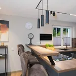 Waldklang Refugium Schwarzwald - Eingezaeunt - Aussen-sauna - Tischkicker - Billard 別荘 *