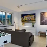 別荘 Waldklang Refugium Schwarzwald - Eingezaeunt - Aussen-sauna - Tischkicker - Billard