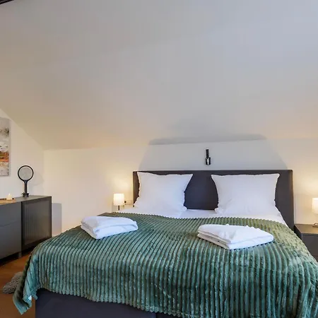 Waldklang Refugium Schwarzwald - Eingezaeunt - Aussen-sauna - Tischkicker - Billard Alpirsbach