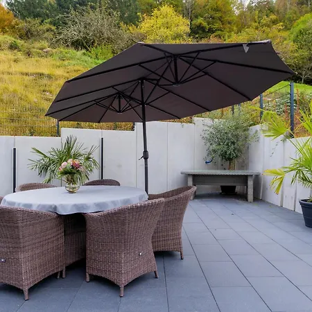 Hébergement de vacances Waldklang Refugium Schwarzwald - Eingezaeunt - Aussen-sauna - Tischkicker - Billard