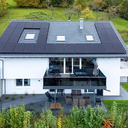 Waldklang Refugium Schwarzwald - Eingezäunt - Sauna Geplant - Tischkicker - Billard Ferienhaus Alpirsbach