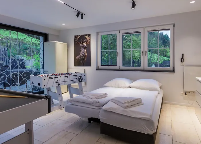 Nyaraló Waldklang Refugium Schwarzwald - Eingezaeunt - Aussen-sauna - Tischkicker - Billard Alpirsbach