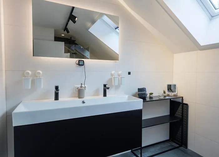 Waldklang Refugium Schwarzwald - Eingezaeunt - Aussen-sauna - Tischkicker - Billard Nyaraló